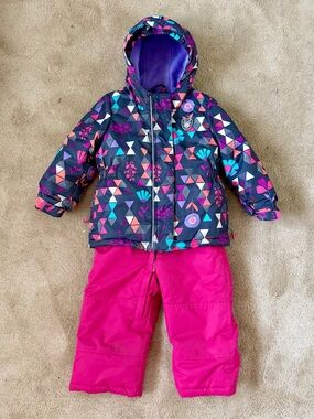 deux par deux Navy Geometric Print Jacket with Pink Snow Pants
